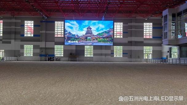 上海科技驅(qū)動(dòng)下的單色LED顯示屏工廠發(fā)展探析